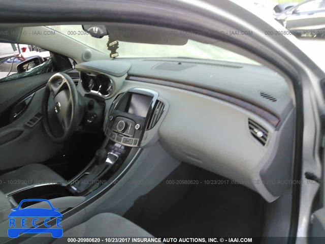 2013 Buick Lacrosse 1G4GA5E37DF245405 Bild 4