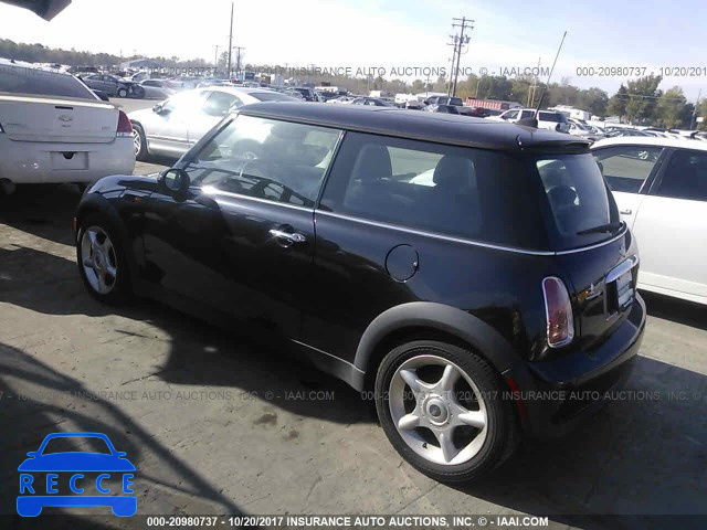 2006 Mini Cooper WMWRC33546TK72613 image 2