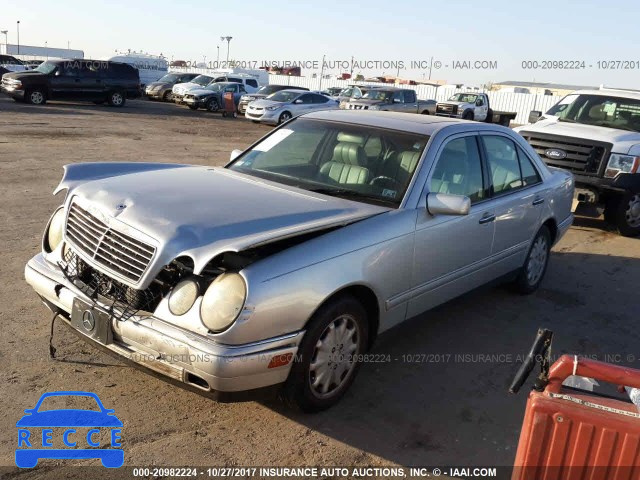 1998 Mercedes-benz E 300TD WDBJF25F8WA479314 зображення 1