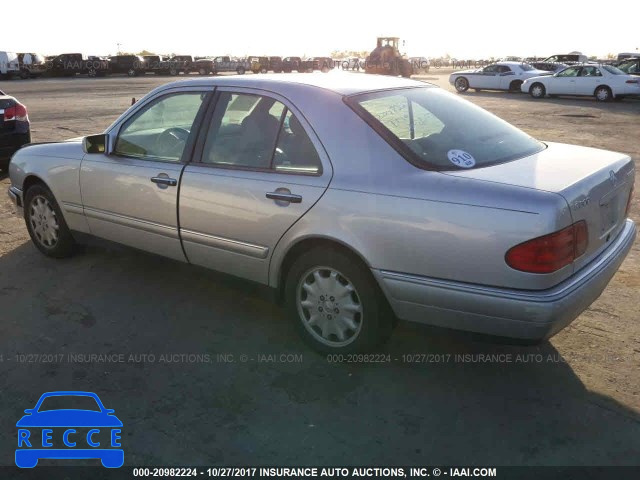 1998 Mercedes-benz E 300TD WDBJF25F8WA479314 image 2