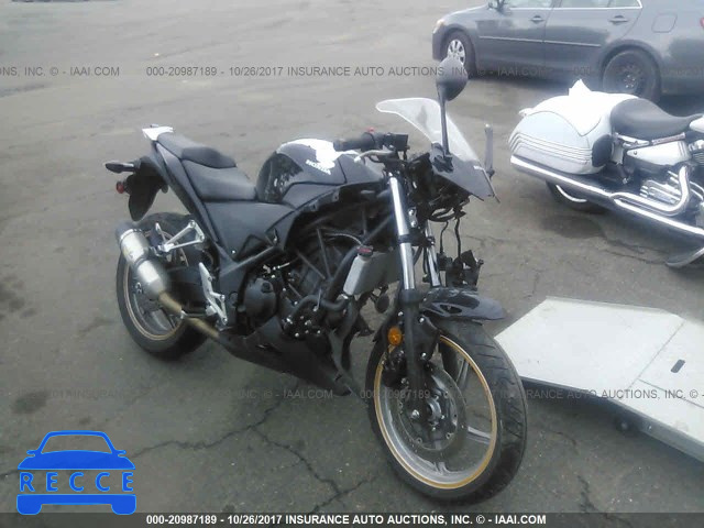 2011 Honda CBR250 R MLHMC4111B5000857 Bild 0