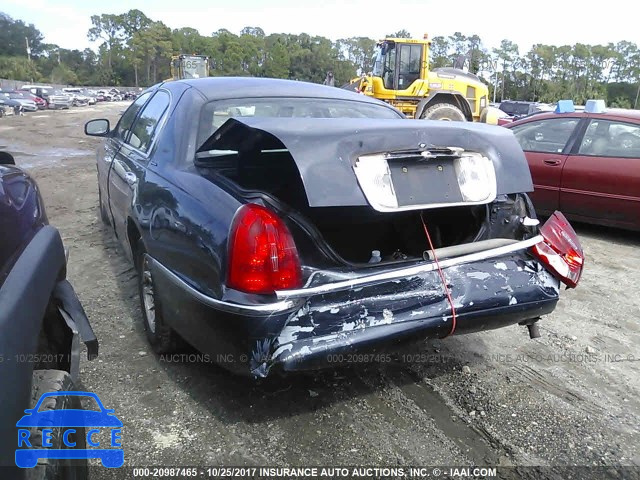 1999 Lincoln Town Car SIGNATURE 1LNHM82W9XY707676 зображення 2