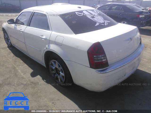 2007 Chrysler 300c 2C3KA63H37H765885 Bild 2