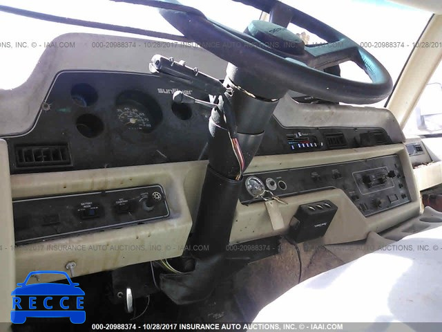 1989 CHEVROLET P30 1GBKP37W9K3322965 Bild 9