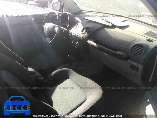 2004 VOLKSWAGEN NEW BEETLE 3VWCK31C24M422692 image 4