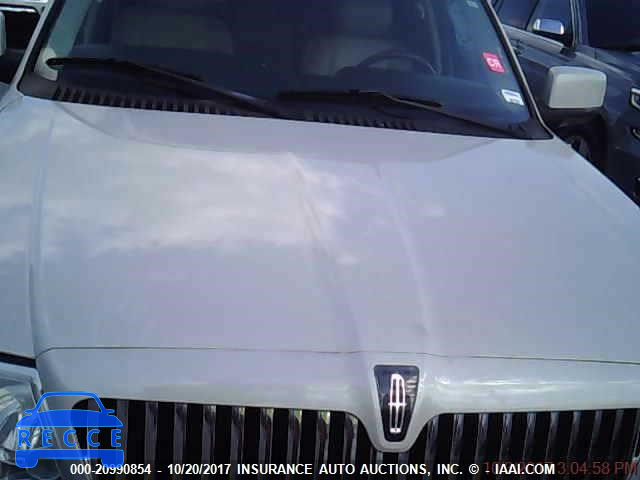 2005 LINCOLN NAVIGATOR 5LMFU27555LJ11136 Bild 9