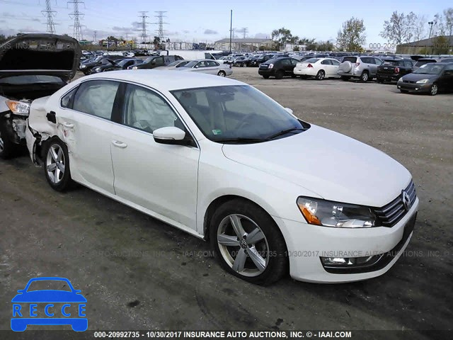 2015 Volkswagen Passat S 1VWAT7A39FC084224 image 0