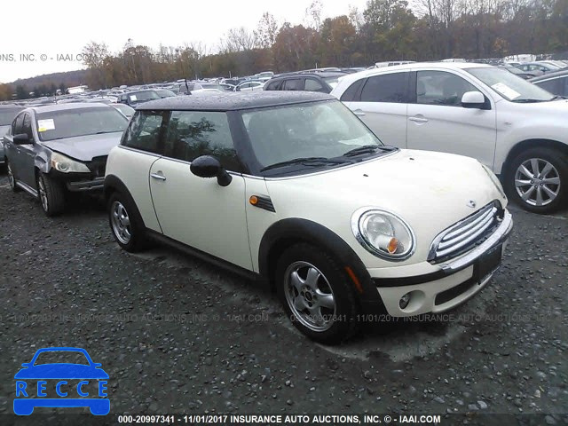 2010 Mini Cooper WMWMF3C5XATZ61520 image 0