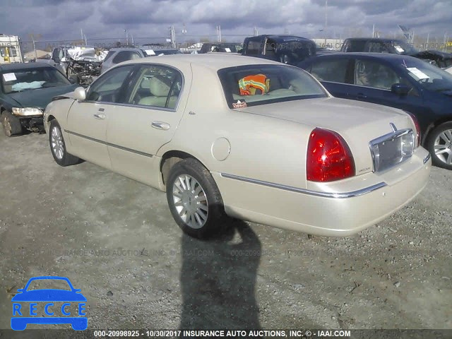 2003 Lincoln Town Car CARTIER 1LNHM83WX3Y631300 Bild 2