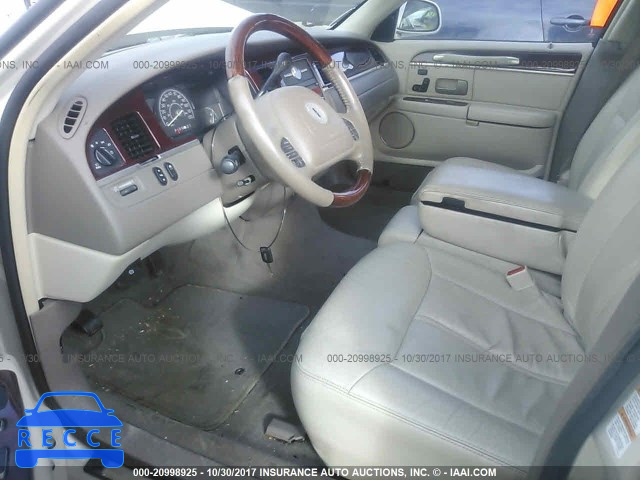 2003 Lincoln Town Car CARTIER 1LNHM83WX3Y631300 image 4