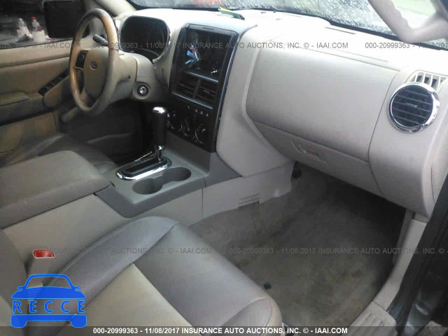 2006 Ford Explorer XLT 1FMEU73E46UA49256 зображення 4