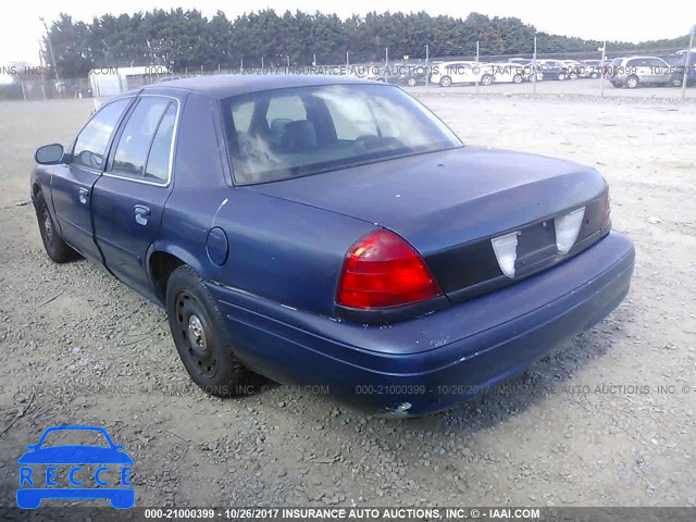 2003 Ford Crown Victoria 2FAFP71W43X183870 image 2