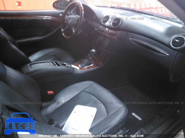 2008 Mercedes-benz CLK 550 WDBTK72G78T095904 image 4