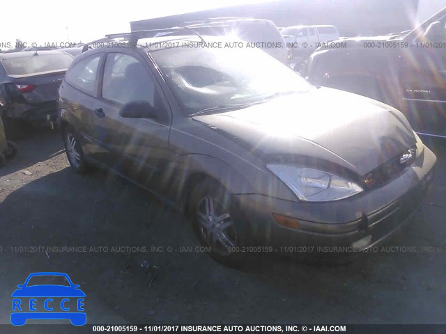 2000 Ford Focus 3FAFP3132YR245612 image 0