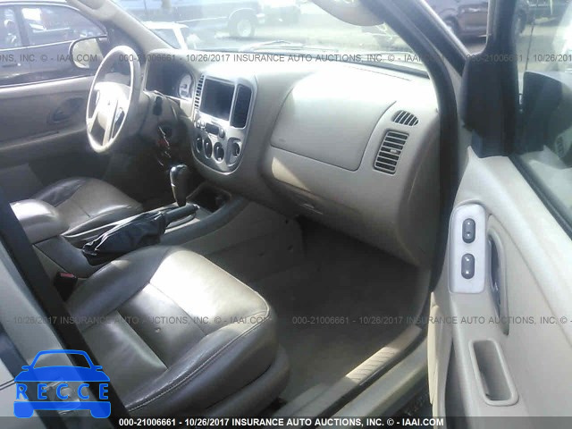2005 Ford Escape 1FMYU03175DA11875 image 4