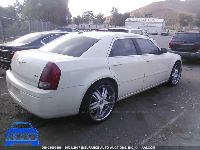 2005 Chrysler 300 2C3JA43R95H642274 image 3