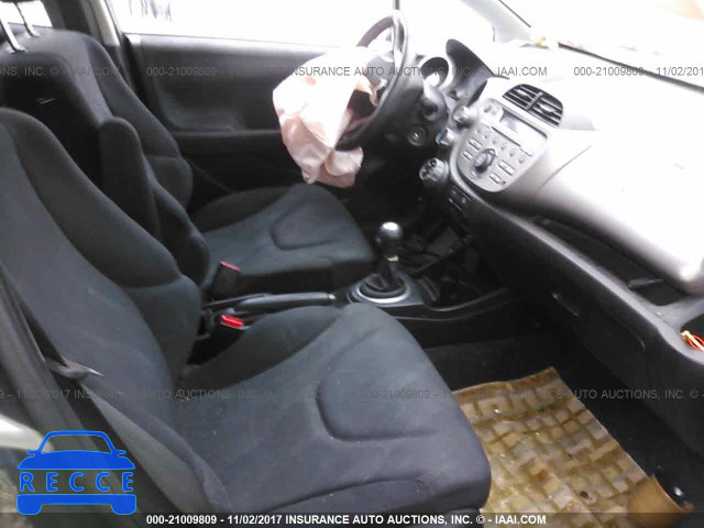 2010 Honda FIT SPORT JHMGE8G49AS001272 image 4