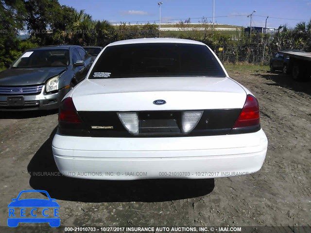 2004 Ford Crown Victoria 2FAFP71W94X136285 image 5