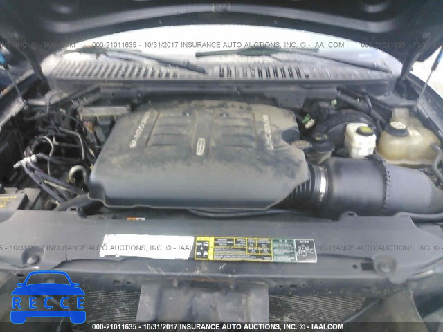 2004 Lincoln Navigator 5LMFU28R74LJ30299 image 9