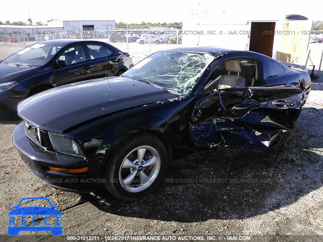 2008 Ford Mustang 1ZVHT82H685145888 image 1
