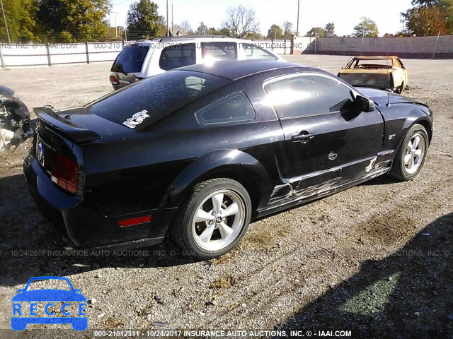 2008 Ford Mustang 1ZVHT82H685145888 image 3