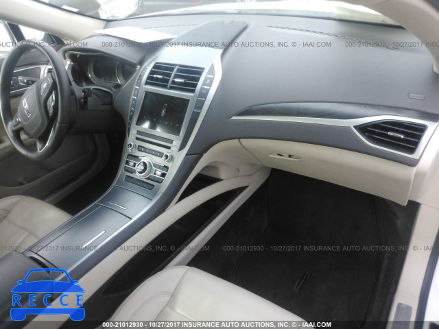 2017 LINCOLN MKZ 3LN6L5E90HR637967 image 4
