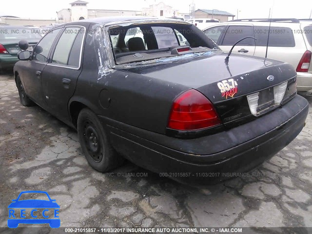 2005 Ford Crown Victoria 2FAFP71W95X103806 image 2