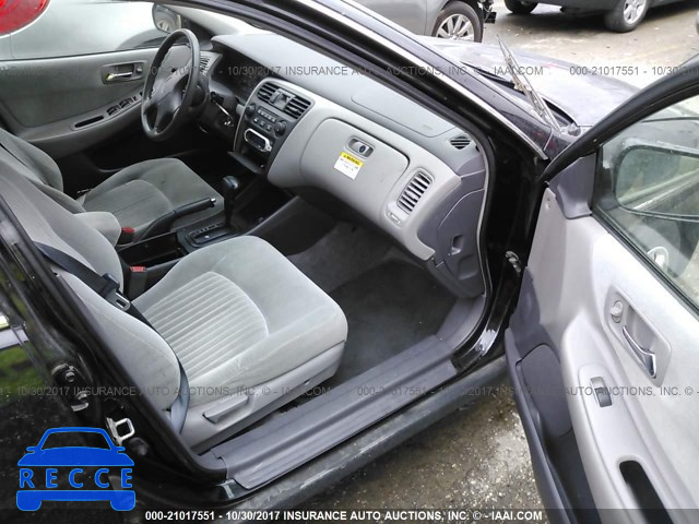 1998 Honda Accord 1HGCG5648WA215226 image 4