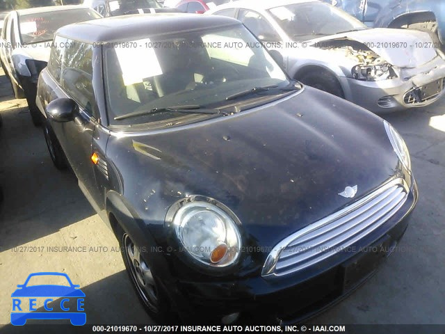 2008 Mini Cooper WMWMF33508TT67612 image 0