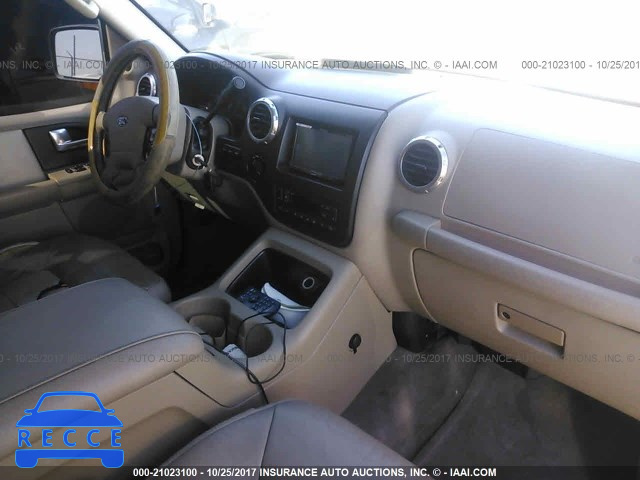 2004 Ford Expedition 1FMFU18L74LB18923 image 4