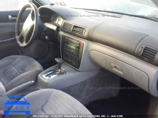 2003 Volkswagen Passat GL WVWND63B53E060342 image 4