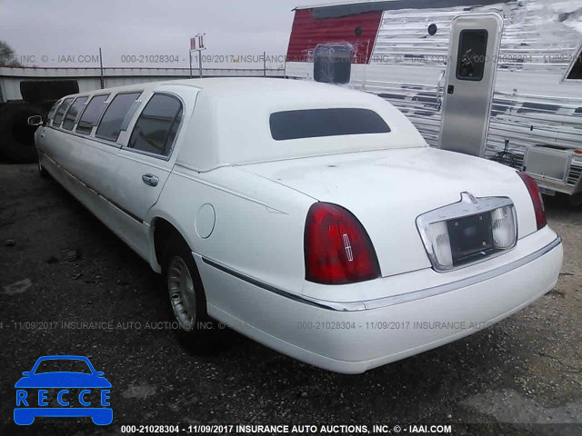 1999 LINCOLN TOWN CAR EXECUTIVE 1LNHM81WXXY662877 зображення 2