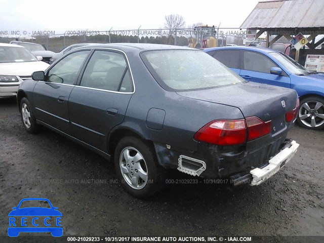 1998 HONDA ACCORD 1HGCG6675WA211280 image 2