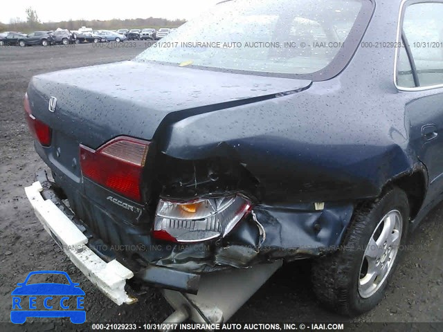 1998 HONDA ACCORD 1HGCG6675WA211280 image 5