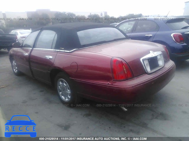 1999 Lincoln Town Car SIGNATURE 1LNHM82W1XY645691 зображення 2