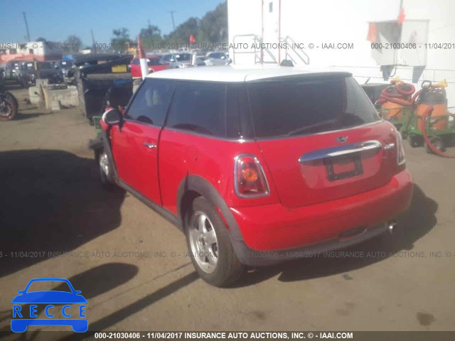 2008 Mini Cooper WMWMF33568TT67761 image 2