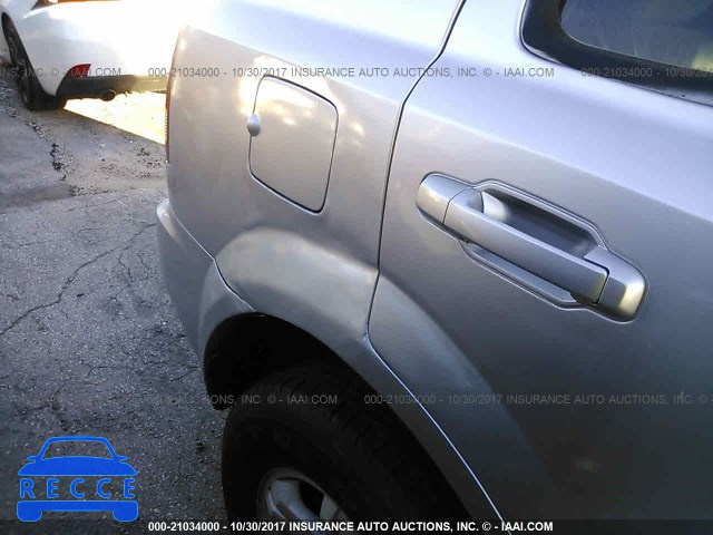 2005 KIA Sorento KNDJD733055338113 image 5