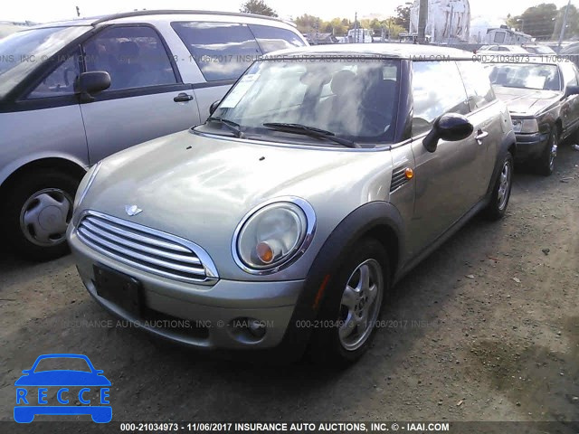 2007 Mini Cooper WMWMF33557TU61399 image 1