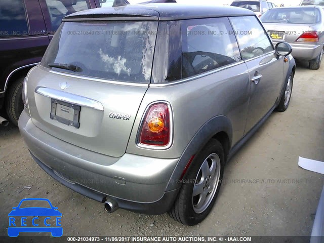 2007 Mini Cooper WMWMF33557TU61399 image 3