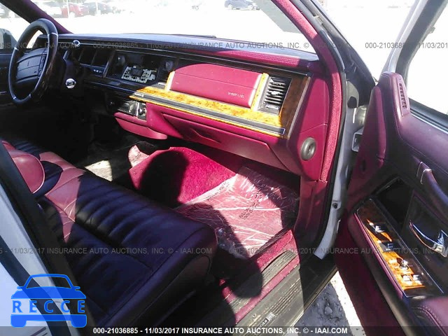 1993 Lincoln Town Car EXECUTIVE 1LNLM81W1PY764708 зображення 4