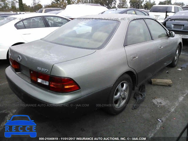 1998 Lexus ES 300 JT8BF28GXW0093864 image 3