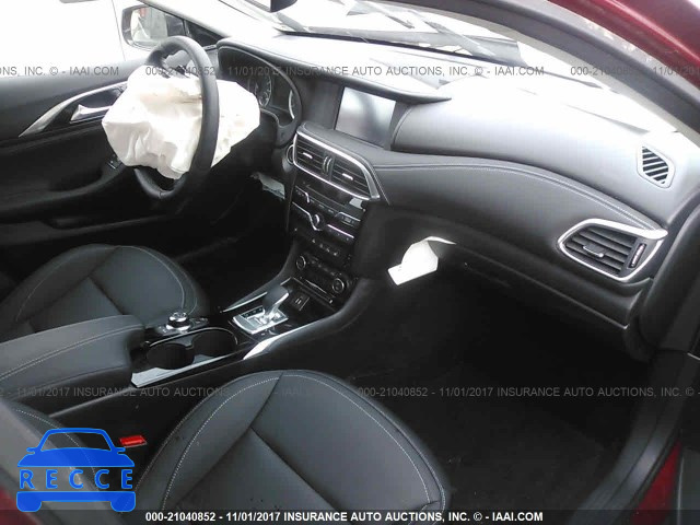 2017 INFINITI QX30 SJKCH5CP0HA015838 image 4