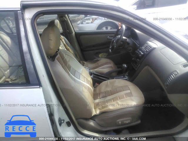 2000 Nissan Maxima GLE/GXE/SE JN1CA31A4YT206292 image 4