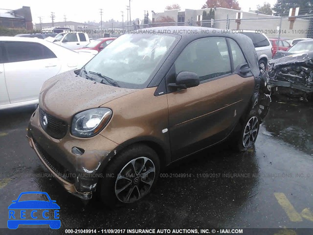 2016 Smart Fortwo WMEFJ5DA0GK075823 Bild 1