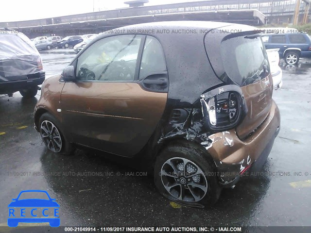 2016 Smart Fortwo WMEFJ5DA0GK075823 Bild 2