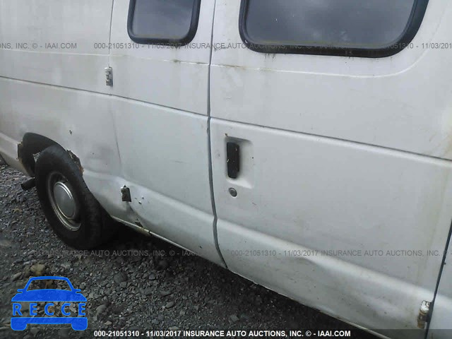 2000 Ford Econoline E150 VAN 1FTRE1428YHB38358 image 5