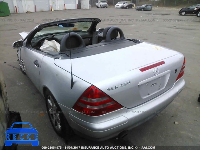 1999 Mercedes-benz SLK 230 KOMPRESSOR WDBKK47F5XF104137 image 2