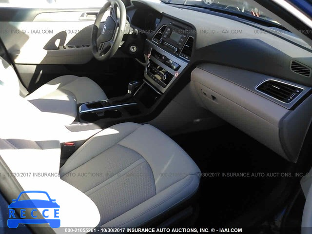 2017 HYUNDAI SONATA SE 5NPE24AF3HH547305 image 4