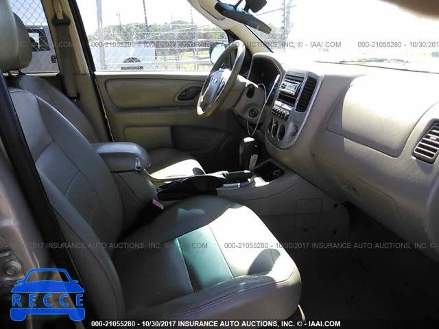 2007 Ford Escape LIMITED 1FMYU041X7KA99415 image 4