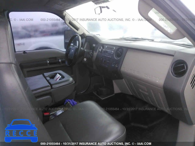 2010 Ford F250 1FTSX2A5XAEA80275 image 4